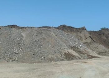 ضبط شحنة رمل بناء مغشوش في بركاء