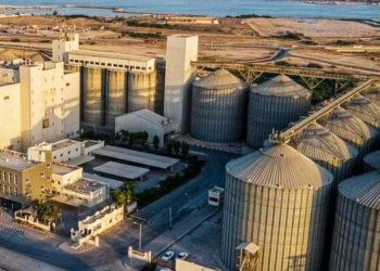 لتأمين الاحتياجات.. “مطاحنُ صلالة” توقع اتفاقية لاستيراد 110 آلاف طن من القمح الروسي