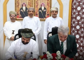 بأكثر من 5 ملايين ريال عُماني.. توقيع اتفاقية المرحلة الأولى لتأسيس مشروع بناء وصيانة السفن بمسندم