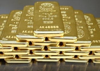 الذهب إلى أعلى مستوياته مع تصاعد الصراع بالشرق الأوسط