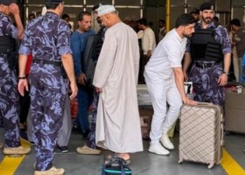 سلطنة عُمان تواصل تأمين عودة عدد من المواطنين ورعايا دول أخرى