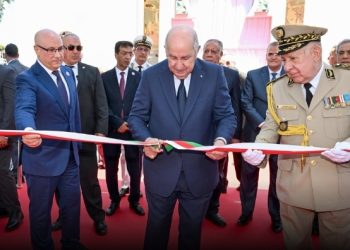 الرئيس الجزائري يفتتح جناح سلطنة عُمان في معرض الجزائر الدولي