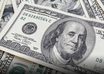 انخفاض سعر الدولار الأمريكي