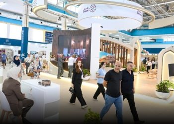 جناح سلطنة عُمان في معرض الجزائر الدولي يشهد إقبالاً واسعًا من الزوار