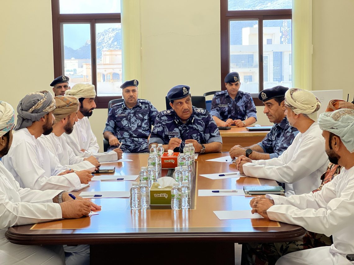 اجتماع فريق التعامل مع حوادث المواد الخطرة بمسندم