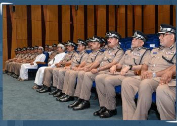 الحراصي يستعرض دور الإعلام في تعزيز الأمن الوطني في لقاء بقادة الشرطة