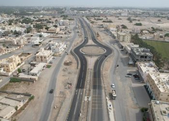 استمرار أعمال إصلاح أضرار طريق السلطان قابوس في شمال وجنوب الباطنة