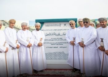 وضع حجر الأساس لمشروع “واجهة الأشخرة” السياحية بجنوب الشرقية