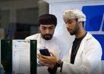 فريق طلابي يطور منصة رقمية تهدف إلى تسهيل الوصول للرعاية الصحية المنزلية