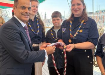 مشاركة كشافة ومرشدات عمان في رحلة سفينة شباب عمان الثانية 