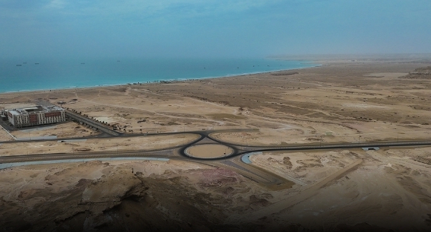 إسناد مشروع الطريق الساحلي بالمنطقة السياحية بالدقم