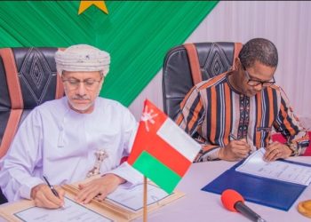 جهاز الاستثمار العُماني يوقِّع اتفاقيات تعاون استثماري مع جهات نظيرة في بوركينا فاسو