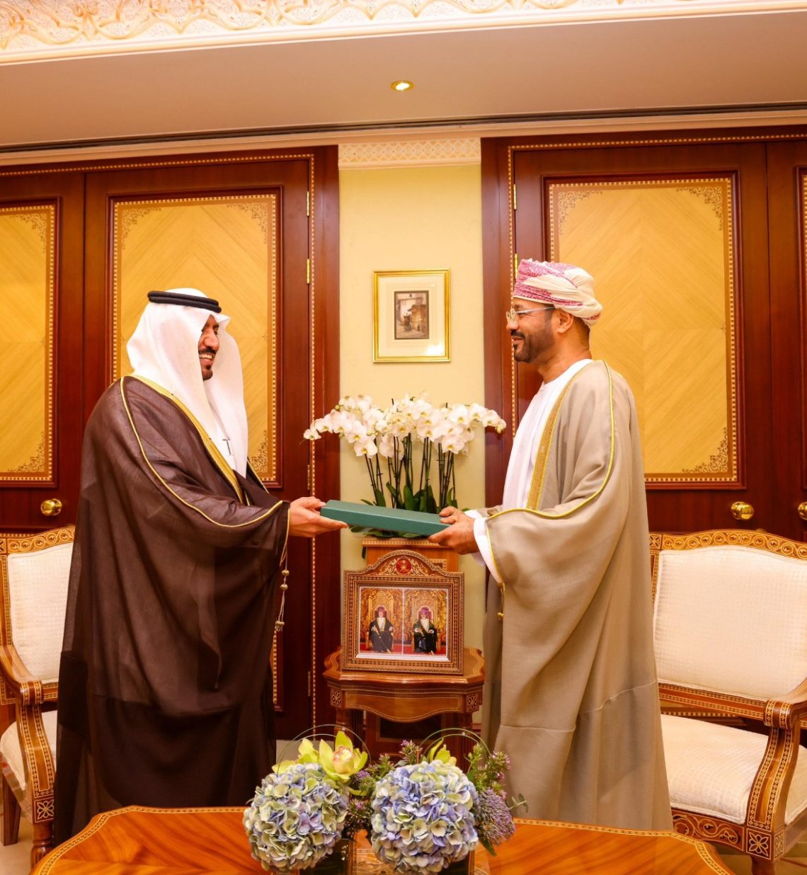 جلالة السلطان يتلقى رسالة خطية من ولي العهد السعودي
