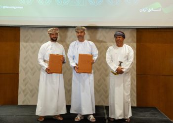 توقيع 13 عقد انتفاع زراعي بقيمة تتجاوز 2.7 مليون ريال لتعزيز الأمن الغذائي في الداخلية وجنوب الباطنة