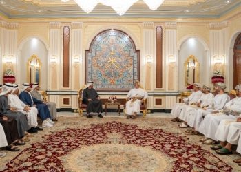 جلالة السُّلطان ورئيس دولة الإمارات يستعرضان القضايا الراهنة ومجالات التعاون والشراكة