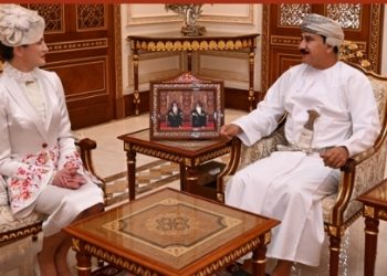 وزير المكتب السلطاني يستقبل السفيرة الأوكرانية