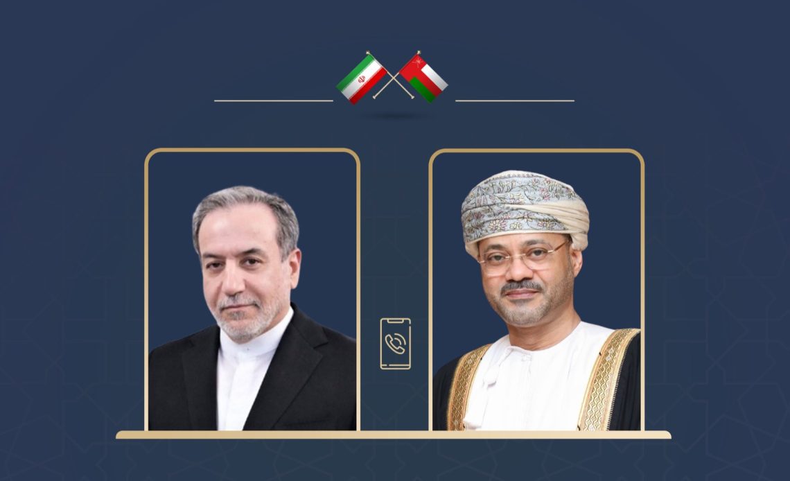 السيد وزير الخارجية يبحث مع نظيره الإيراني مستجدات الأوضاع الإقليمية