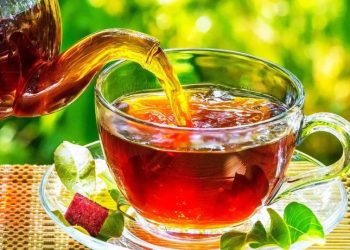 5 فوائد… كيف يحميك الشاي من التقدم في العمر والشيخوخة؟