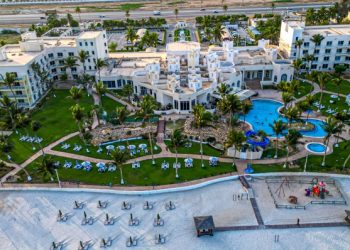 نمو إجمالي إيرادات الفنادق بنسبة 17.4 %
