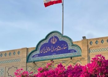 السفارة الإيرانية في مسقط تأسف لوفاة مواطنَين عُمانيَّين وتعلن متابعة التحقيق في حادثة المياه المعدنية