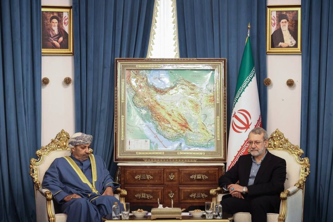 السيد حمود بن فيصل يدعو من طهران إلى توسيع التعاون الاقتصادي والأمني بين سلطنة عُمان وإيران