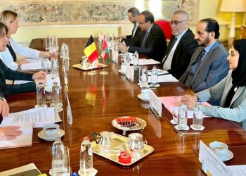 سلطنة عُمان وبلجيكا تبحثان التعاون الثنائي بين البلدين