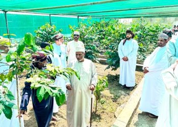 تنفيذ مشروع زراعة البن العربي في محافظة ظفار