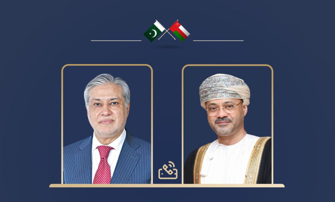 وزير الخارجية يبحث مع نظيره الباكستاني التطورات الإقليمية
