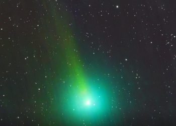 رصد مذنّب سوان في سماء سلطنة عُمان