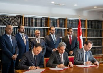 سلطنةُ عُمان وإسبانيا توقّعان 4 مذكّرات تفاهم في مختلف المجالات