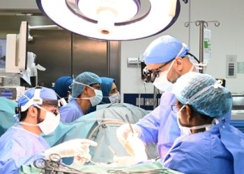 المركز الوطني لطبّ وجراحة القلب يُجري أول عملية زراعة قلب صناعي