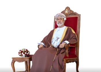 جلالةُ السُّلطان المعظّم القائدُ الأعلى يشملُ برعايته الاستعراض العسكريَّ الكبير، واستعراض الأسطول البحري