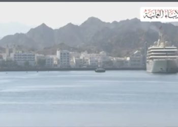 بث مباشر.. جلالة السلطان يرعى استعراض الأسطول 2025