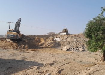 بدء تنفيذ إعادة تأهيل الطريق القائم “الحزم ـ الوشيل” بولاية الرستاق