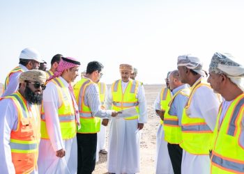 استعراض الموقف التنفيذي لسير مشروع المنطقة الاقتصادية الخاصة بمحافظة الظاهرة