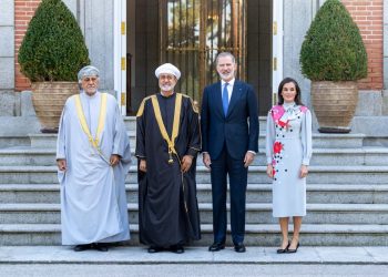 جلالة السلطان ورئيس الوزراء الإسباني يعقدان لقاء ثنائيا