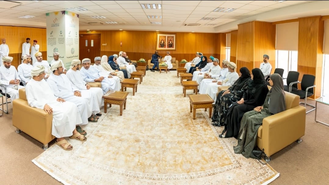 “العمل الدولية” تشيد بجهود اتحاد عمال سلطنة عمان لتحقيق العدالة الاجتماعية