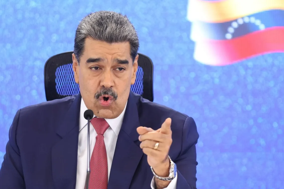 هكذا عزز الرئيس الفنزويلي أمنه الشخصي وسط تهديدات التدخل العسكري الأمريكي