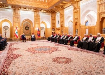 جلالةُ السُّلطان المعظّم والرئيس اللُّبناني يعقدان جلسة مباحثات رسميّةً
