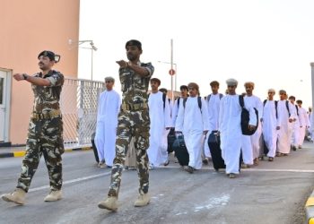 البحرية السلطانية العمانية تستقبل دفعة جديدة من الضباط المرشحين