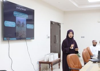 مركز البيئة بولاية السويق يستعرض نتائج مسوحات الشعاب المرجانية