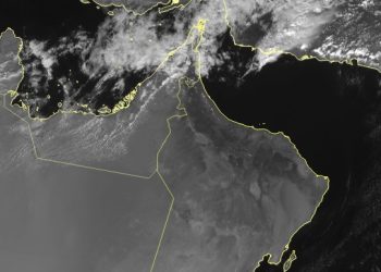 هطول أمطار على مسندم مع استمرار تدفق السحب