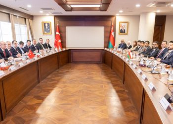 اللجنةُ العُمانيّة التركيّة المُشتركة تستعرض تعزيز التّبادل التجاري ورفع حجم الاستثمارات المشتركة