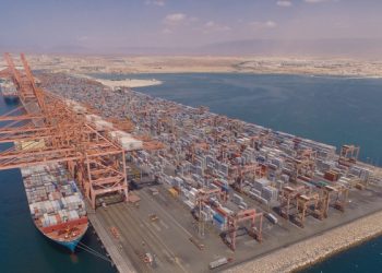 3.8 مليار ريال فائضا بالميزان التجاري لسلطنة عمان
