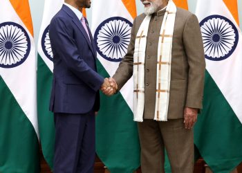 السيد وزير الخارجية يلتقي رئيس الوزراء الهندي