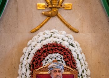 بالصور.. جلالة السلطان يترأس اجتماع مجلس الوزراء