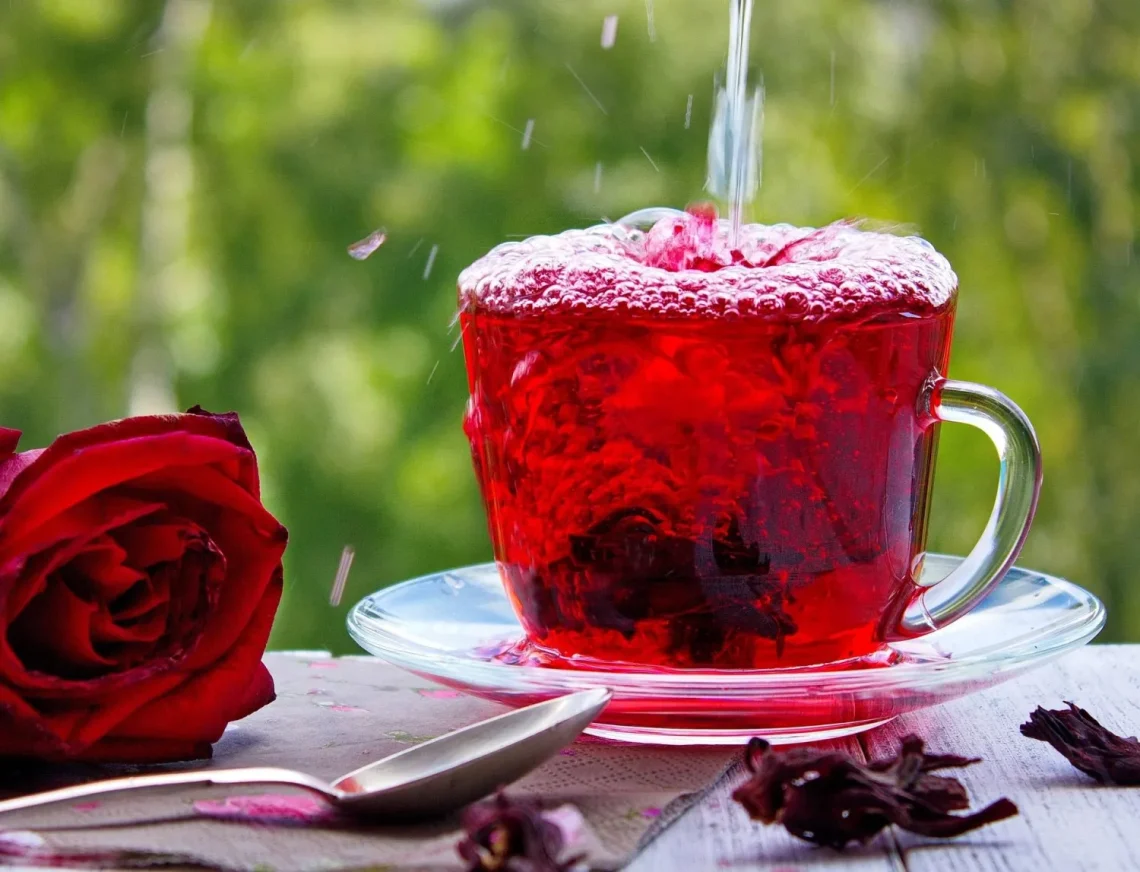 تعرف على فوائد شرب الكركديه يوميا