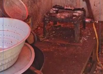 لهذا السبب.. مداهمة منزل سكني في المصنعة