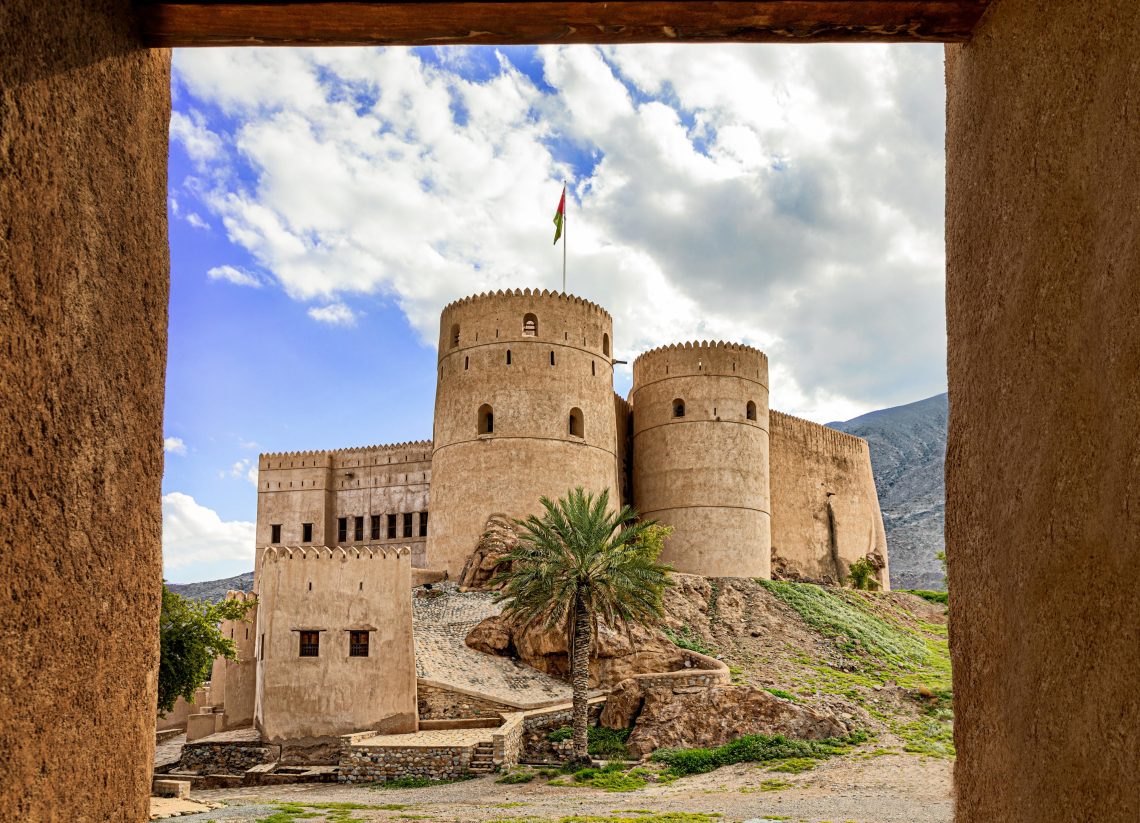 تدشين مبادرة “إرث” لتسليط الضوء على أعلام جنوب الباطنة المدرجة أسماؤهم في “اليونسكو”