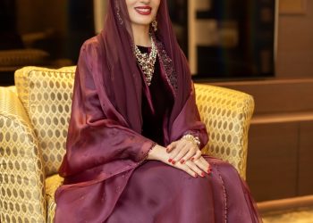 السّيدةُ الجليلةُ توجّه التهنئة بمناسبة ‎يوم الأمّ